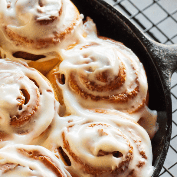 Copycat Pillsbury Cinnamon Rolls Recipe